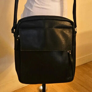 ADOLFO DOMINGUEZ Chocolate Brown Leather Crossbody/Messenger Handbag Purse